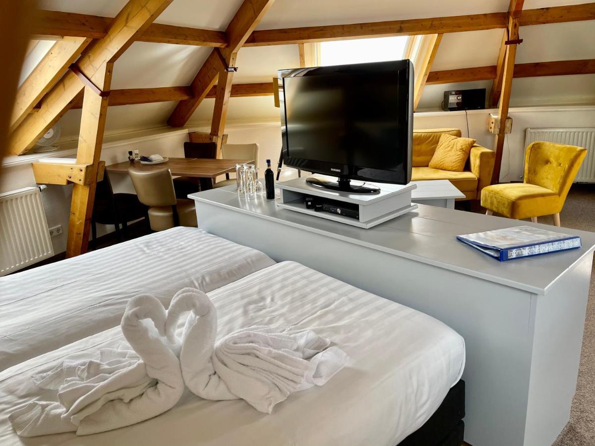 Havenhotel At Sea Texel Oudeschild ภายนอก รูปภาพ