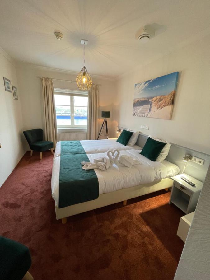 Havenhotel At Sea Texel Oudeschild ภายนอก รูปภาพ