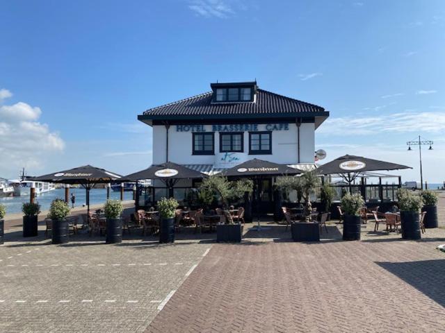 Havenhotel At Sea Texel Oudeschild ภายนอก รูปภาพ